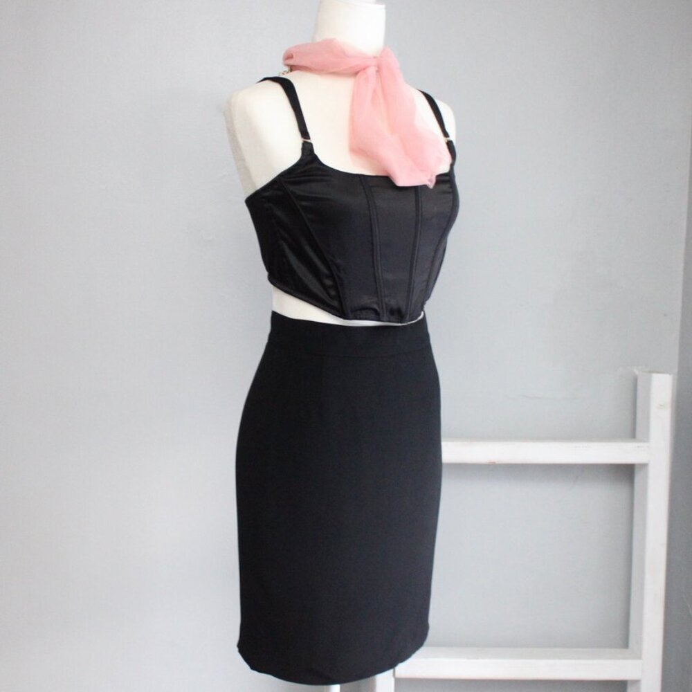 Gianni Versace Genny Vintage Black Pencil Skirt Size 6 US / 40 Italy - Picture 6 of 8
